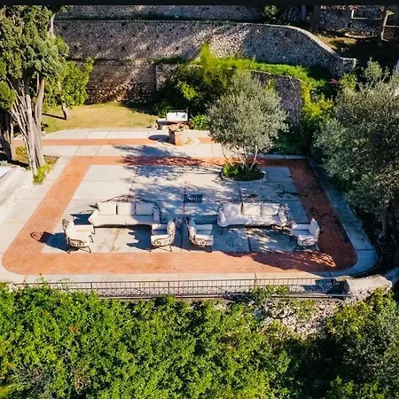 Volare, Διαμέρισμα Κάπρι
